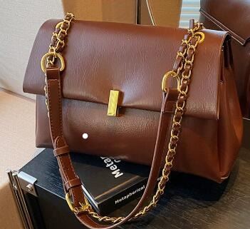 Vintage Style Pochette - Oria