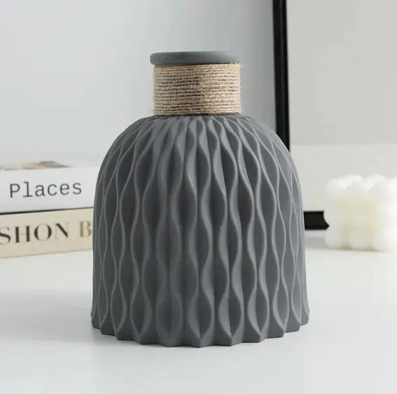 DIY Plastic Flower Vase