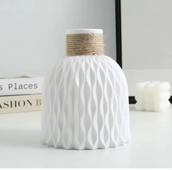 DIY Plastic Flower Vase
